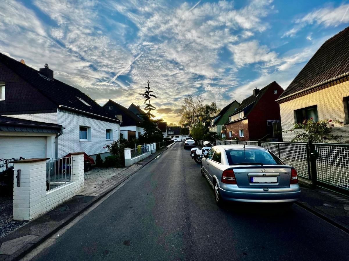 Gemuetliches Mit Grosser Terrasse Naehe Messe, Flughafen & Psd Dome Apartment Dusseldorf