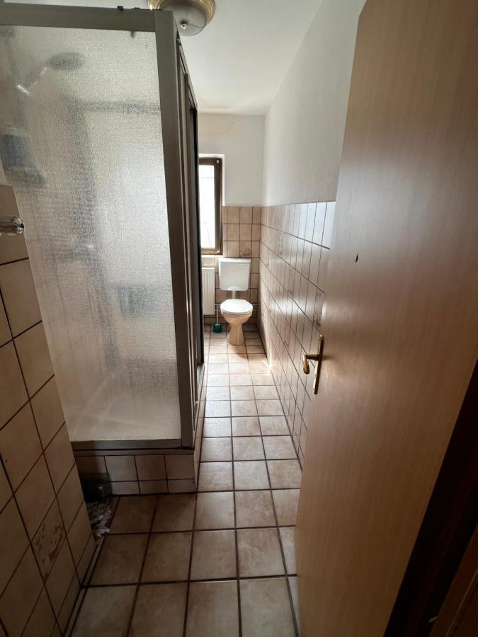 Praktisches Im Großen Haus Mit Garten * Düsseldorf