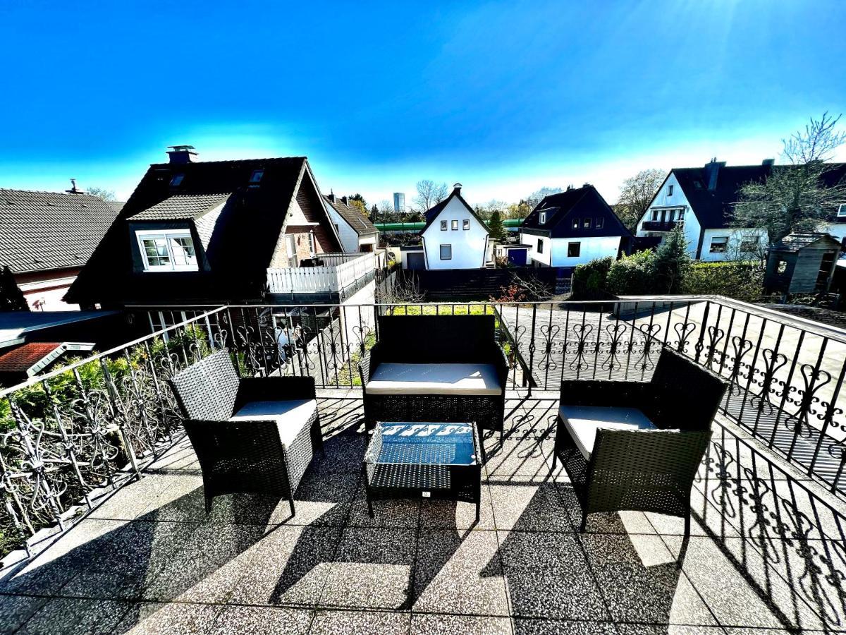 Apartment Gemuetliches Mit Grosser Terrasse Naehe Messe, Flughafen & Psd Dome *